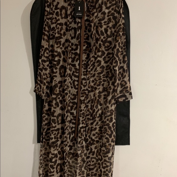 Leopard Sheer Duster - Picture 3 of 7